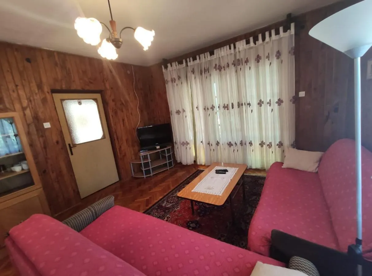 Family Apartment Near Beach Biograd Na Moru