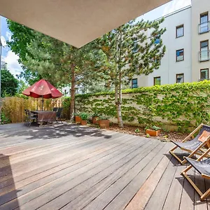 lovely-terrace-apartment-with-car-place.sopothotels.com/
